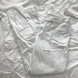 Lake view white denim